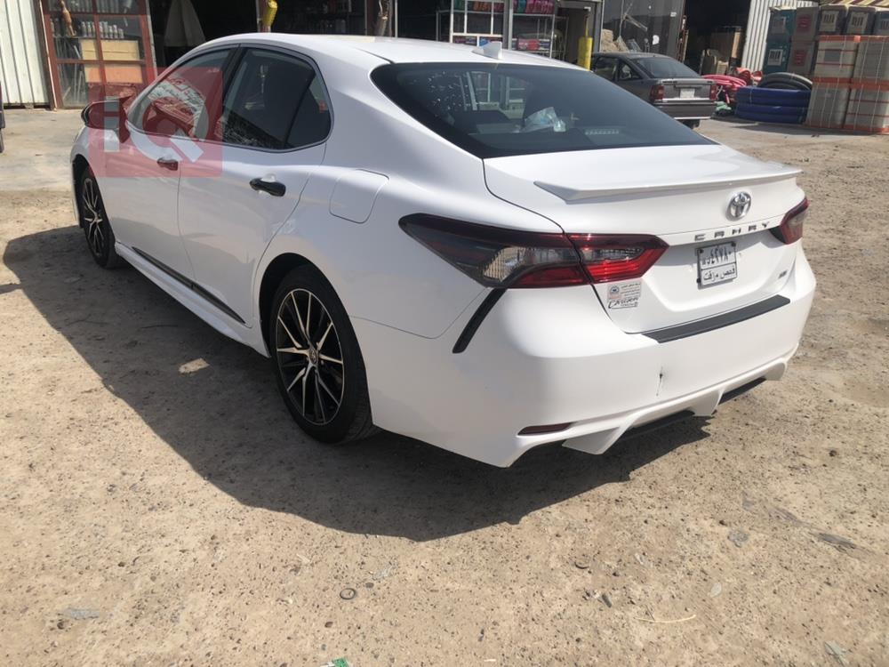 تۆیۆتا کامری